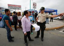 Crece número de venezolanos en incertidumbre por medidas de Perú y Ecuador