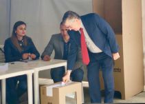 La Consulta es un ejercicio en la dirección correcta: César Gaviria