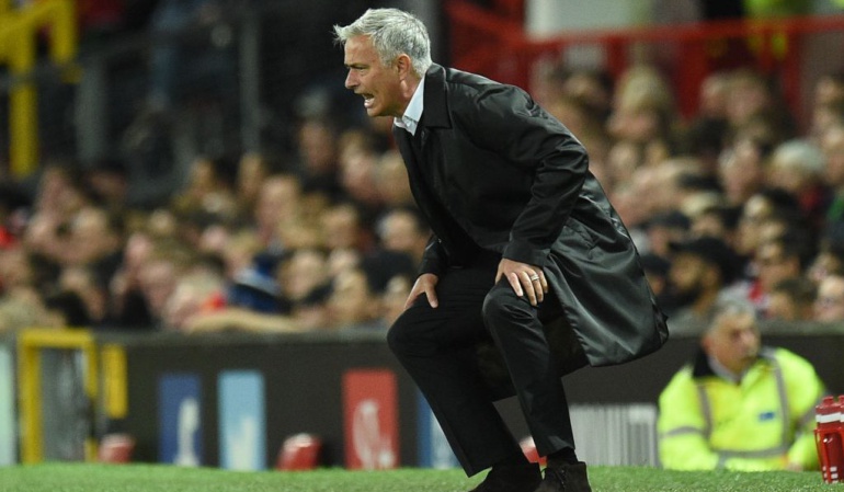 Manchester United 0-3 Tottenham Liga Premier: Tottenham goleó al United en casa y Mourinho quedó en la cuerda floja