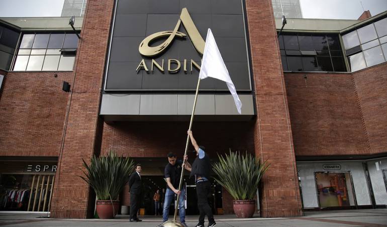 Atentado Centro Comercial Andino