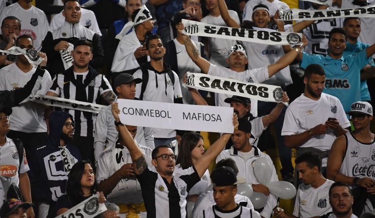 Santos, Independiente, Copa Libertadores: Por desmanes, se suspendió el partido entre Santos e Independiente