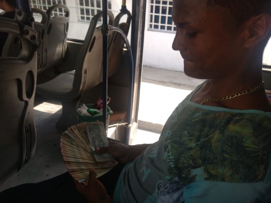 Caminantes venezolanos: Aquí no tenemos tiempo ni de llorar: venezolanos en Santa Marta Caminantes venezolanos: Aquí no tenemos tiempo ni de llorar: venezolanos en Santa Marta