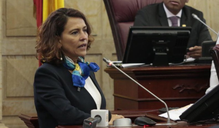 Sueldos congresistas: MinInterior: "Es inconstitucional rebajar sueldos de cualquier colombiano"