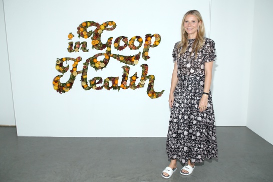 'Goop' la compañía de la actriz Gwyneth Paltrow pagará una gran cantidad de dinero por engañar a sus clientes con tres productos milagrosos. 'Goop' la compañía de la actriz Gwyneth Paltrow pagará una gran cantidad de dinero por engañar a sus clientes con tres productos milagrosos.