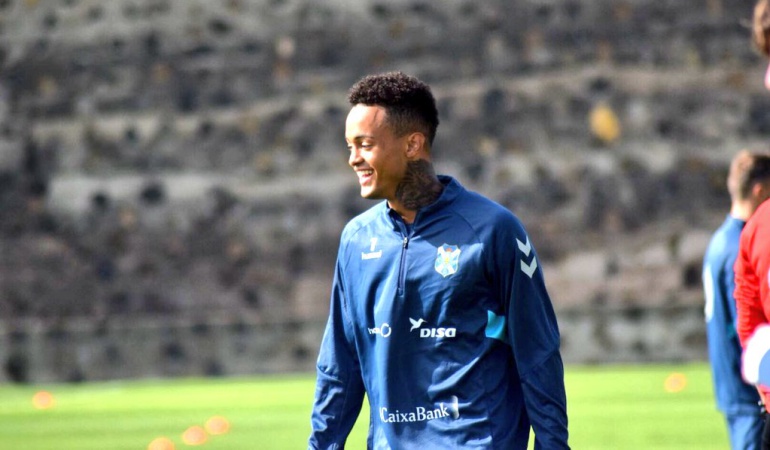 Joao Rodríguez: Joao Rodríguez sufrió lesión con el Tenerife en partido ante el Málaga