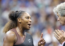 Serena Williams es multada con 17.000 dólares por polémico comportamiento
