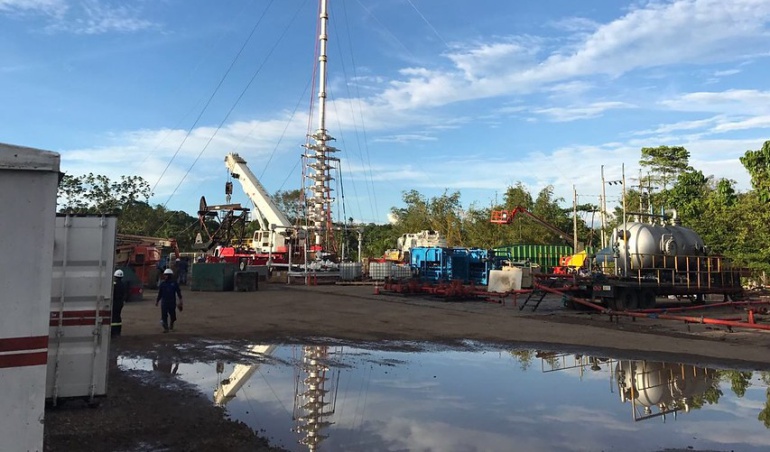 Imagen de referencia pozos petróleros