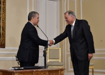 Pese a polémica Duque posesionó a Ordóñez como embajador en la OEA
