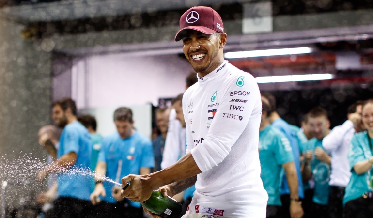 Hamilton: Hamilton acelera hacia su quinto Mundial