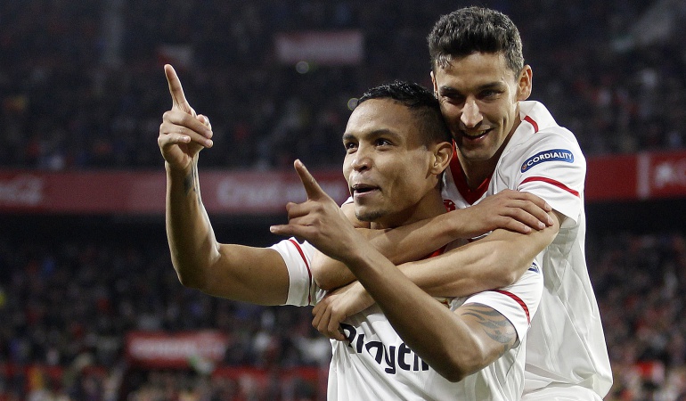 Luis Fernando Muriel Sevilla Europa League Liga de España: Hinchas del Sevilla respaldan a Luis Muriel y exigen su convocatoria