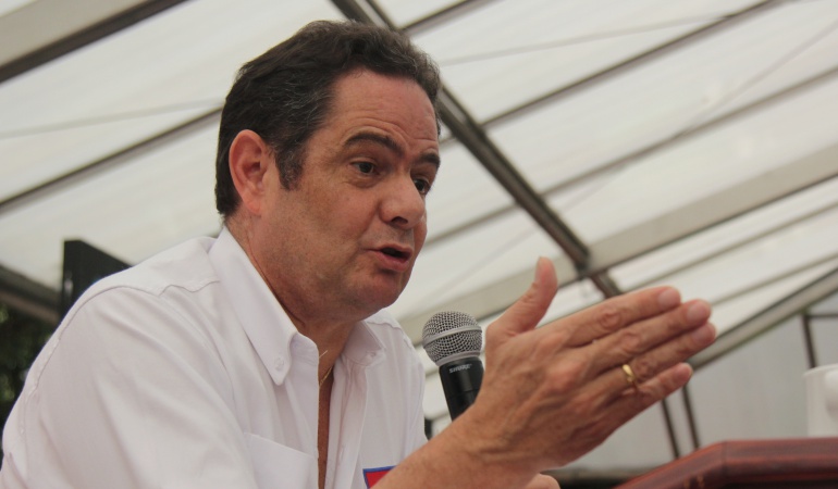 Reforma pensional columna Vargas Lleras: Vargas Lleras considera urgente una reforma pensional