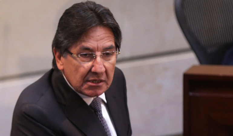 Señalamientos de bienes ocultos de Nestor Humberto Martínez: No tengo bienes ocultos: fiscal