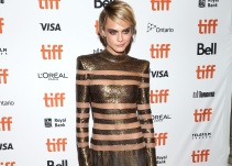 La sensual foto de Cara Delevigne con otra mujer que no es su novia