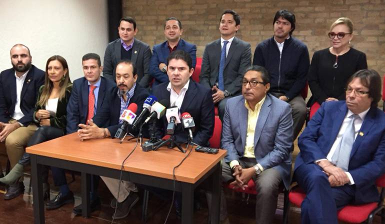 Programa de vivienda Colombia: Cambio Radical defiende el programa de vivienda gratis