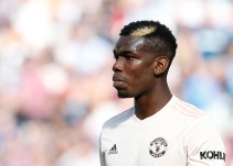 Pogba no puede ni atar las botas de las leyendas del United: Alan Shearer