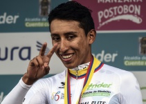Egan Bernal prolonga su contrato con el Sky hasta 2023
