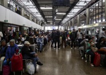 Dispositivos en carreteras y aeropuertos por semana de receso escolar