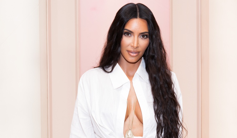 Desnudo Kim Kardashian: ¡Como una diosa! Kim Kardashian estremece las redes sociales