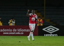 Carmelo goles y velocidad, el jugador más preciso de la fecha 13