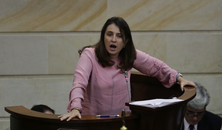 Propuesta educación Paloma Valencia: Polémica propuesta de Paloma Valencia genera rechazo en las redes sociales