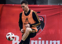 ¿De Cristal? Vermaelen se volvió a lesionar