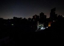 A oscuras gran parte de Venezuela por explosión de planta eléctrica