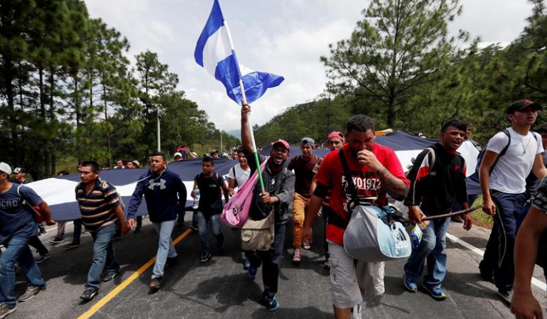 Caravana migrante: Trump eliminaría fondos a Honduras si no contiene caravana migrante