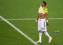 Johan Mojica, lesión de rodilla y cerca de seis meses fuera de las canchas