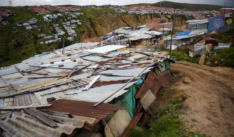 En Medellín, 54 mil personas ingresaron a la pobreza monetaria en el 2019: En Medellín, 54 mil personas ingresaron a la pobreza monetaria en el 2019