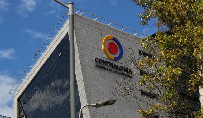 Salud: Contraloría ordena embargos a diez EPS por presuntos recobros
