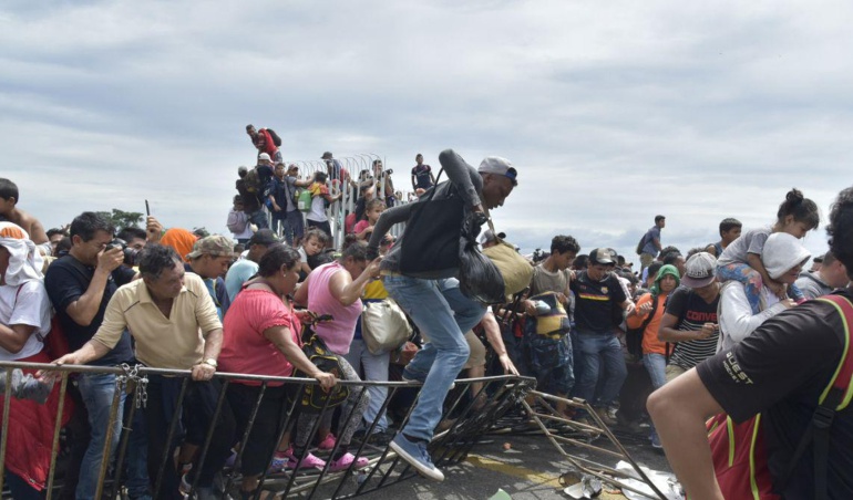 Migración de hondureños: Honduras, México y Guatemala estudian plan para detener caravana migrantes