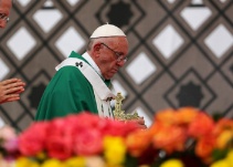 Piden al papa Francisco mediación para reactivar diálogo con ELN