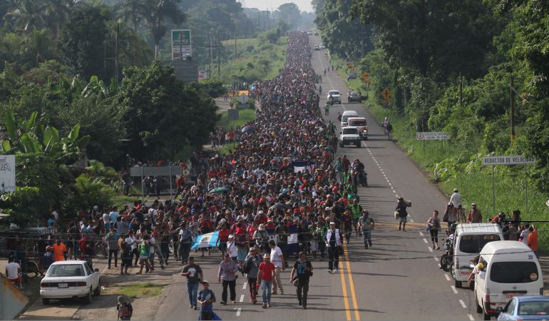 Migrantes hondureños: No se permitirá el paso de la caravana hondureña: EE.UU