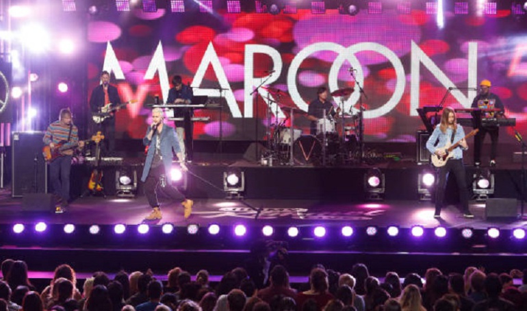 Amy Schumer pidió a Maroon 5 cancelar su presentación en el Súper Tazón