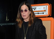 Ozzy Osbourne evoluciona favorablemente y volverá a los escenarios en 2019