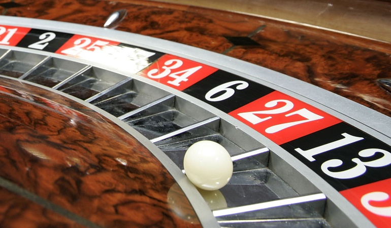 Juegos ilegales: Contralor pide atacar de raíz juegos ilegales