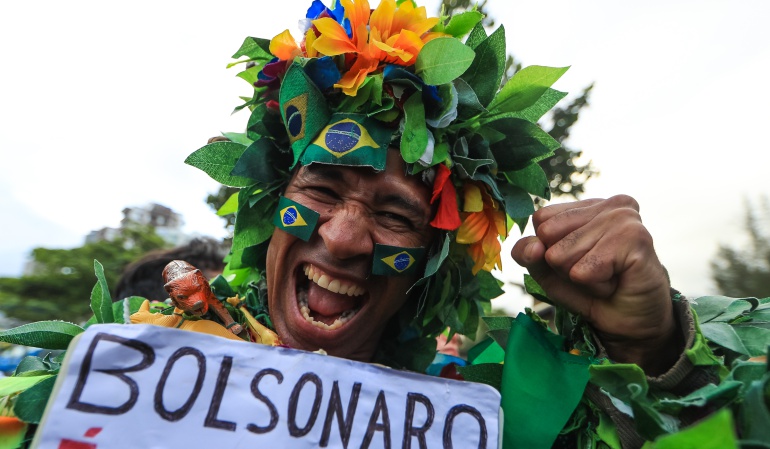 WhatsApp Bolsonaro en Brasil: WhatsApp, elemento clave de propaganda a favor de Bolsonaro en Brasil