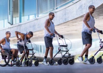 Implante electrónico les permite caminar a tres pacientes parapléjicos