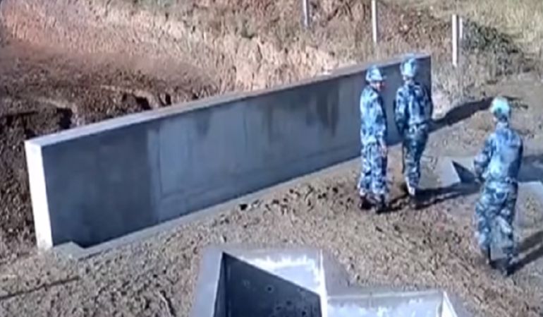 Cadete manipula granada.: Impresionante video donde Cadete manipula una granada y casi pierde la vida