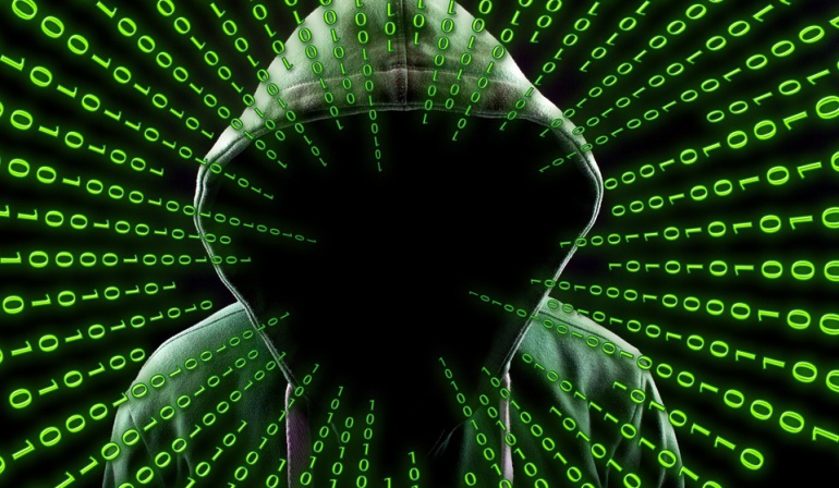 Chuzadas: Fiscalía quitará beneficios a hacker que creo Fénix