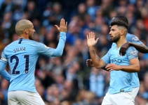 Agüero llegó a 150 goles en la Premier y el City es líder solitario
