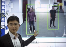 Tecnología china reconoce a personas por su forma de caminar