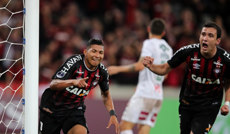 Atlético Paranaense 2-0 Fluminense: Paranaense golpeó primero ante Fluminense en la Sudamericana