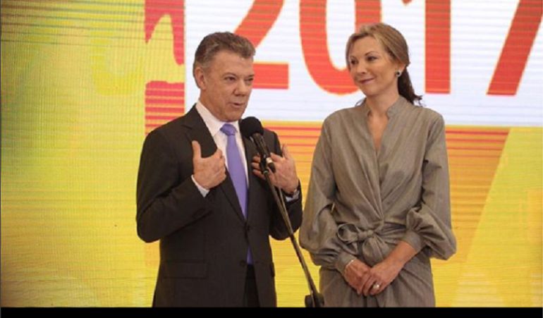 La tierna y amorosa foto de Juan Manuel Santos y su esposa