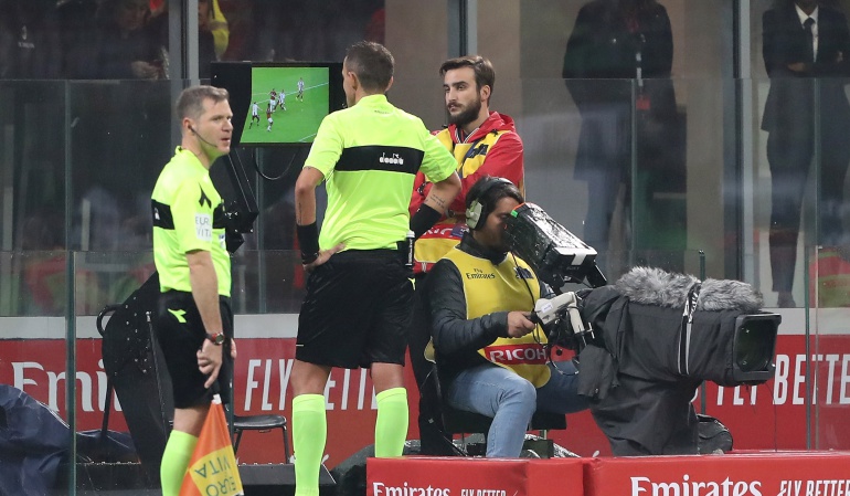 VAR Premier League Liga de Inglaterra: Clubes de la Premier acuerdan el uso del VAR para la próxima temporada