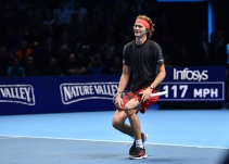 Campeón: Zverev derrotó a Djokovic y ganó el título del Torneo de Maestros