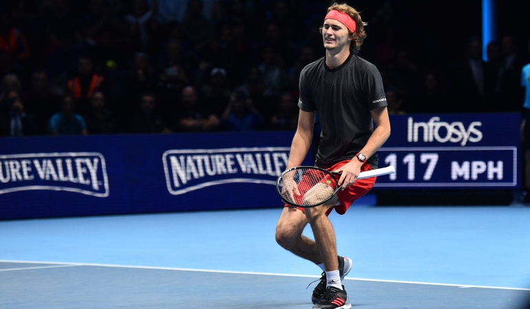Zverev campeón del torneo de maestros: Campeón: Zverev derrotó a Djokovic y ganó el título del Torneo de Maestros