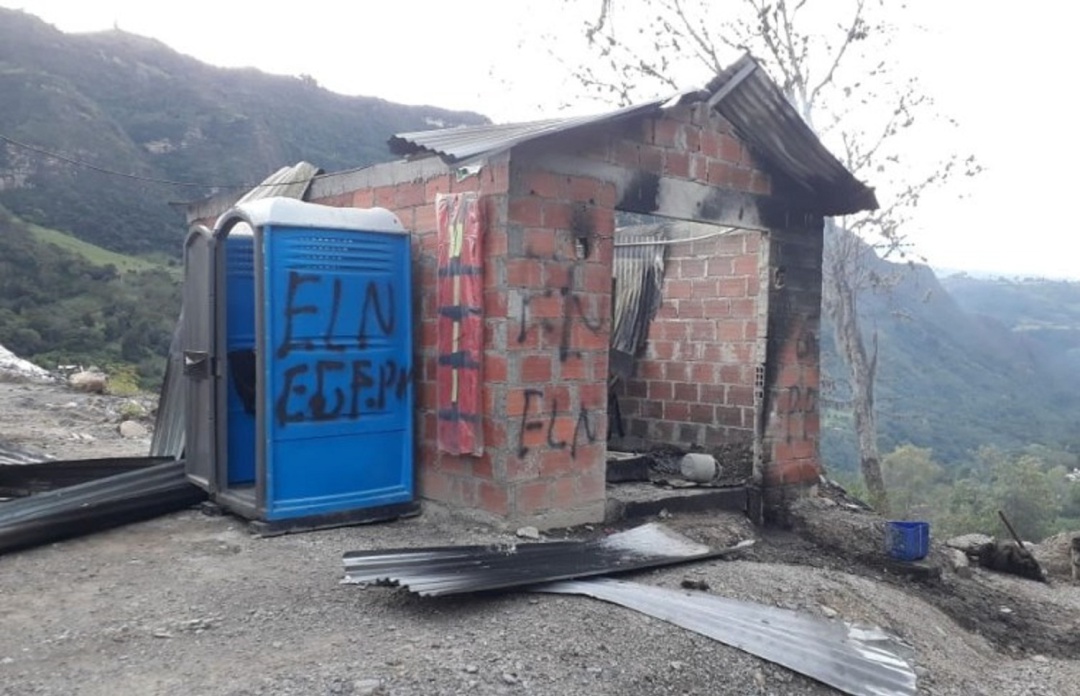 Vandalismo causa incendio en Bucaramanga: Descartan autoría del Eln en incendio de planta trituradora de asfalto