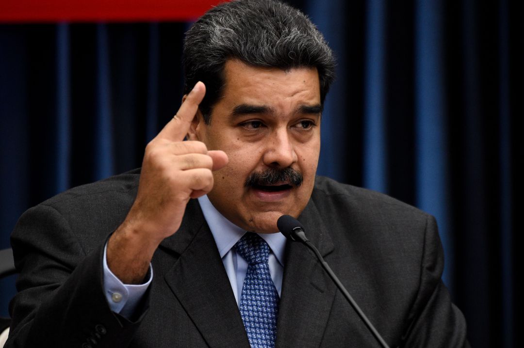 Declaraciones presidente de Venezuela: Maduro pide a universitarios defender Venezuela "con las armas en la mano"