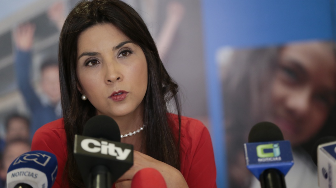 Gobierno anuncia dos reformas para buscar más plata para educación superior